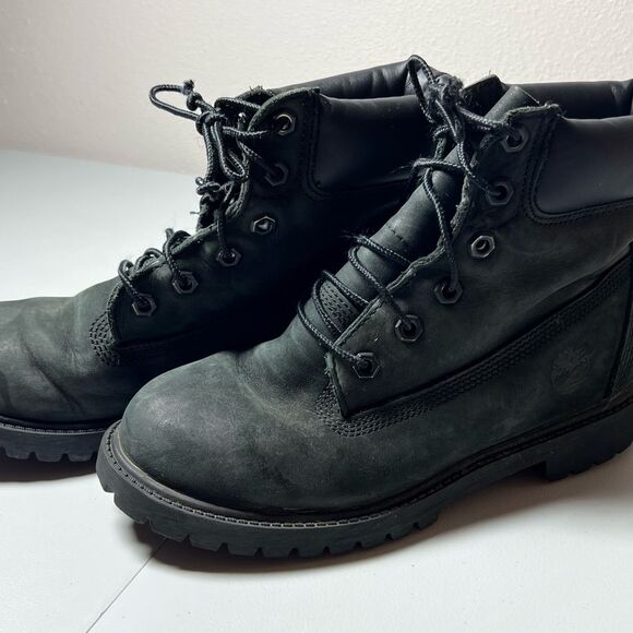 Disney Christmas 2025 Lil Rin Rin Plush Badge Red New